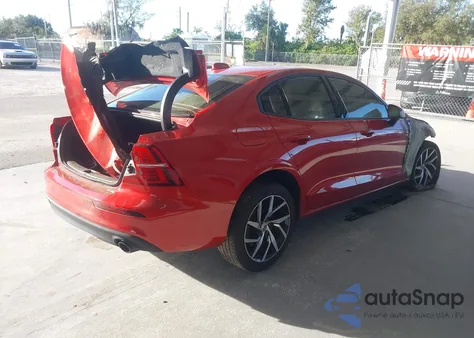 2020 Volvo S60 T6 Momentum из США, поврежденный, VIN 7JRA22TK0LG067587